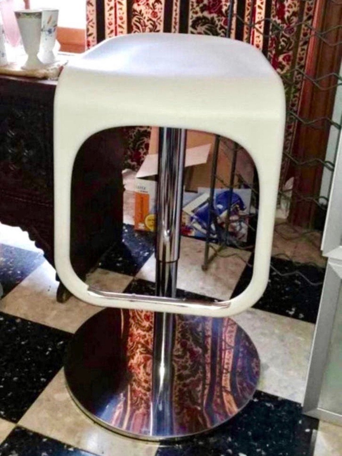 Tabouret tournant blanc et argenté, Enlèvement, Comme neuf