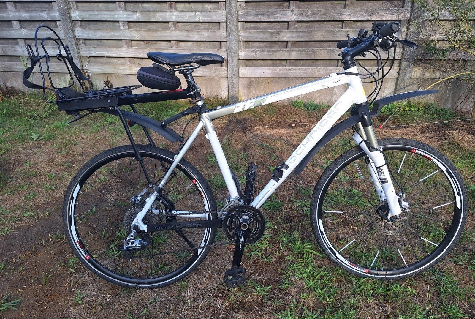 Mountainbike / Fiets Rockrider wit, Gebruikt, 26 inch, 15 tot 20 versnellingen, Schijfrem