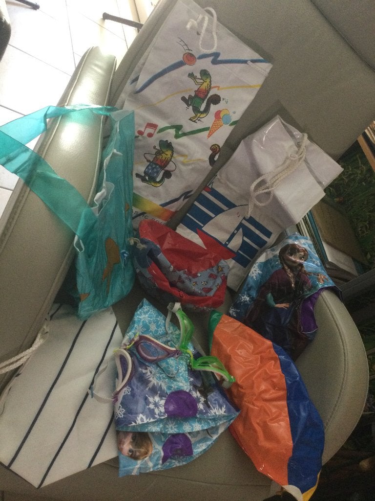 LOT-JEUX D'EAU: BOUEE/SACS/LUNETTES/BALLONS…, Enlèvement ou Envoi