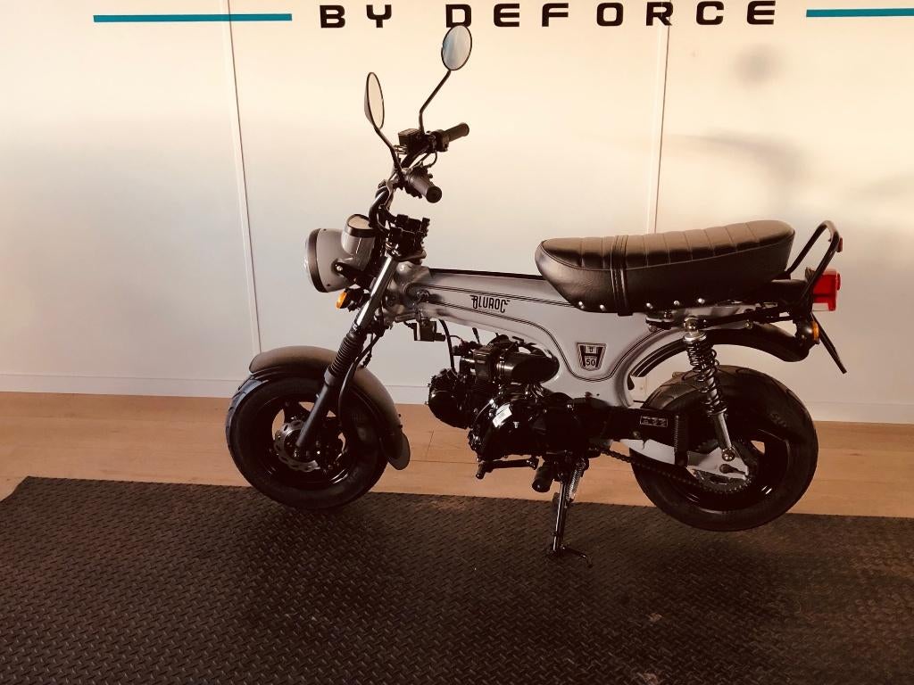 Skyteam Bluroc Heritage 50cc  KLASSE A €1999 NU €1499, Enlèvement, Neuf