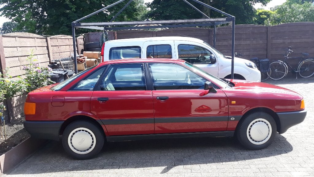 audi 80 1800 benz van 1990 met 64997 km, Auto's, Audi, Voorwielaandrijving, Stof, 4 cilinders, Bedrijf