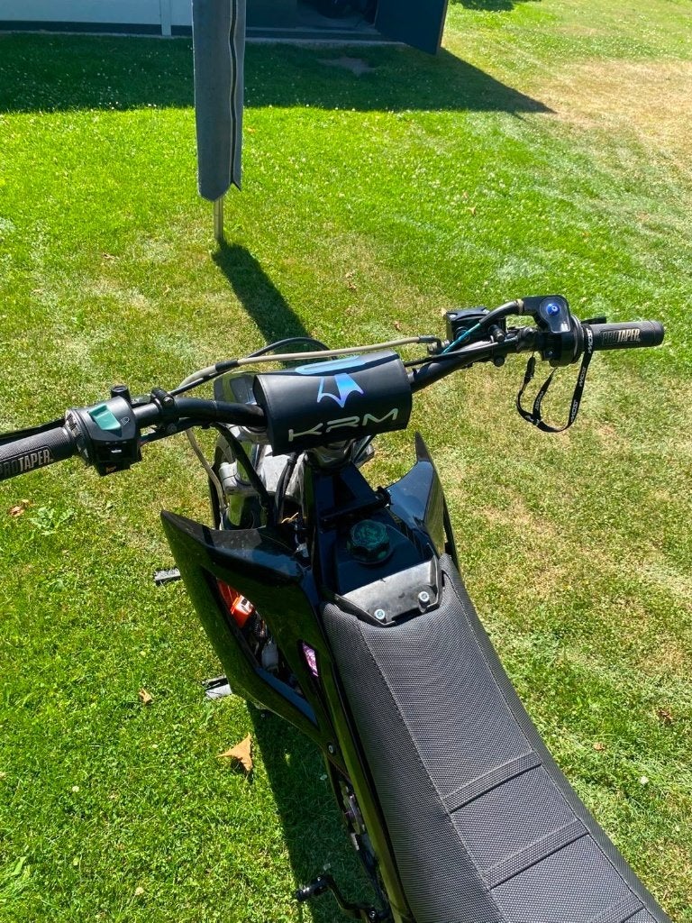 Brommer te koop! (B-klasse), Fietsen en Brommers, Snorfietsen en Snorscooters, Zo goed als nieuw, Overige merken, Benzine, Ophalen