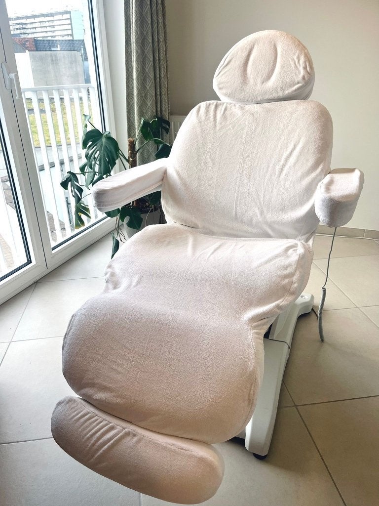 Schoonheidssalon: Behandelstoel + Frees + Tabouret + Warmer, Stoelmassage