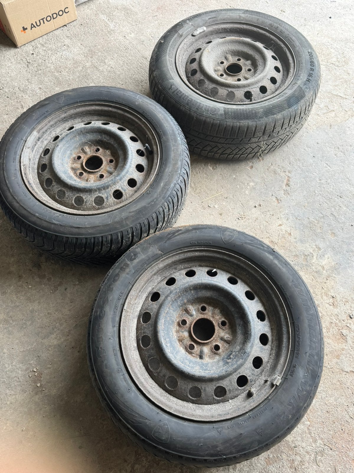Kit hiver Toyota Prius continental firestone 205 60 16, Autos : Pièces & Accessoires, Pneus et Jantes, Pneus hiver, Enlèvement ou Envoi
