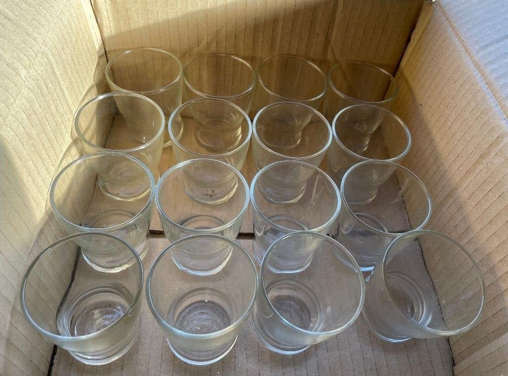 lot de 27 petites verres pour appéritif (3 modèles), Enlèvement, Comme neuf, Autres types