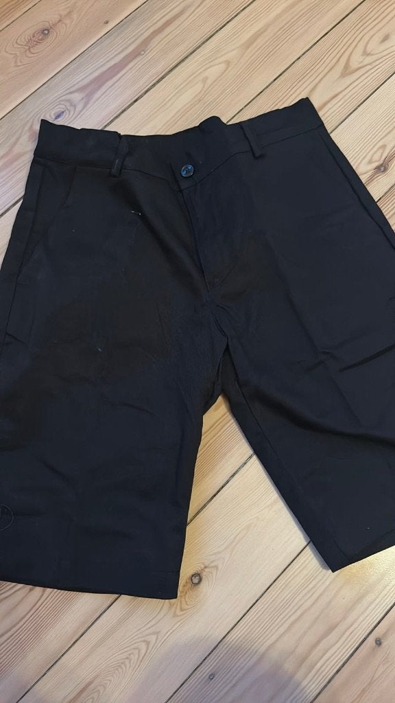 Zwarte jongens uniform-bermuda OLV Lyceum Genk 12 jaar, Enlèvement ou Envoi, Neuf, Taille 46 (S) ou plus petite, Noir