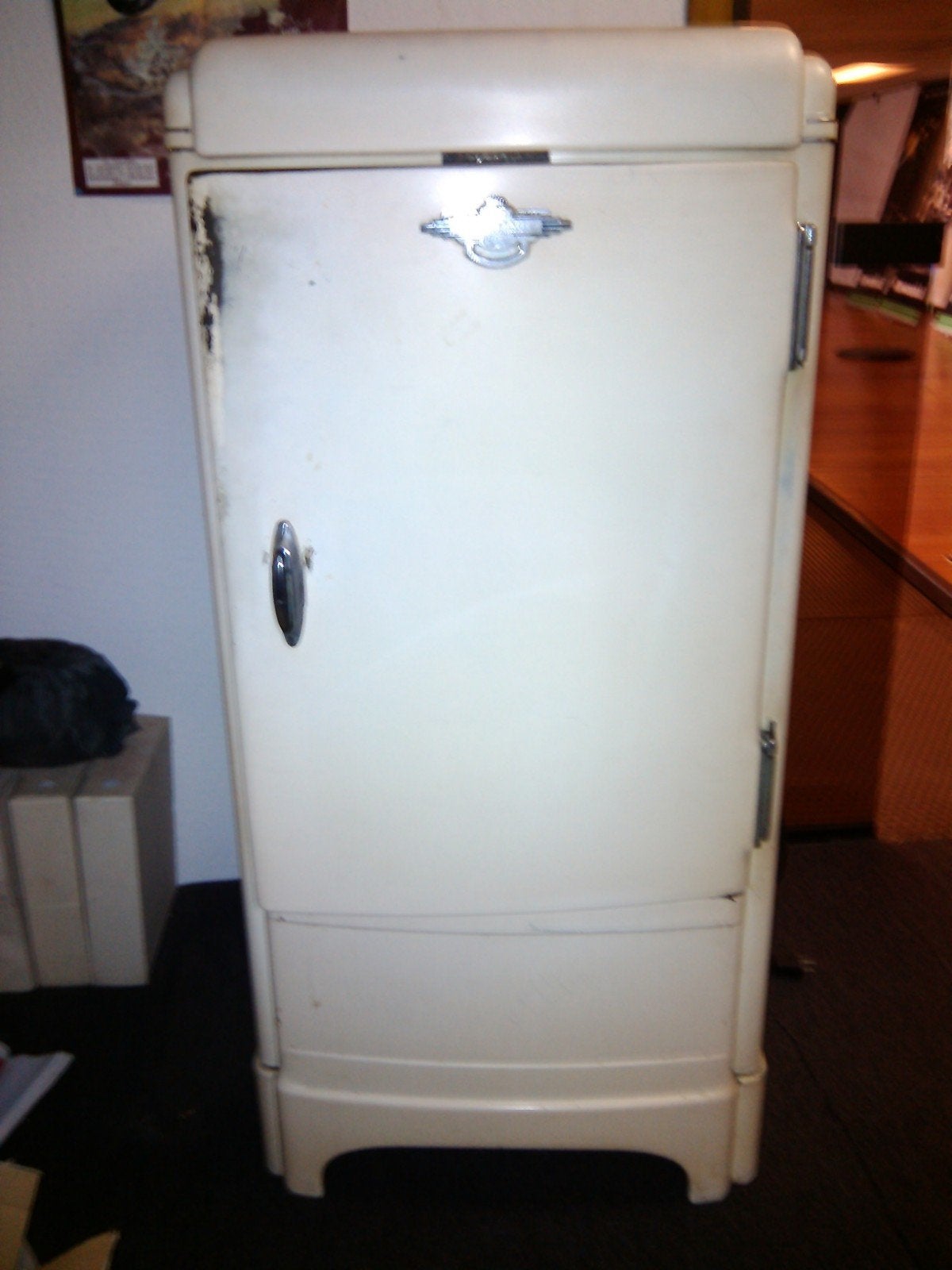 Frigidaire, Collections, Enlèvement