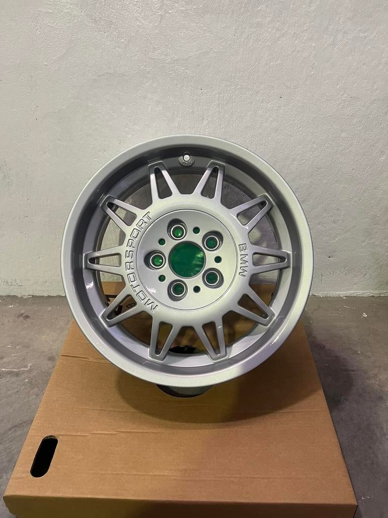 Bmw E36 M3 Style 22 velgen, Ophalen