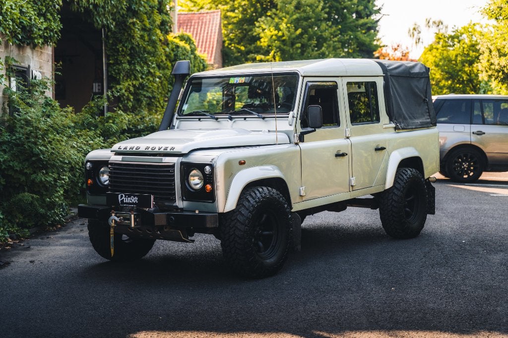 Cabine d'équipe/processeur du Land Rover Defender 110, Autos, Argent ou Gris, Entreprise, Boîte manuelle, Noir
