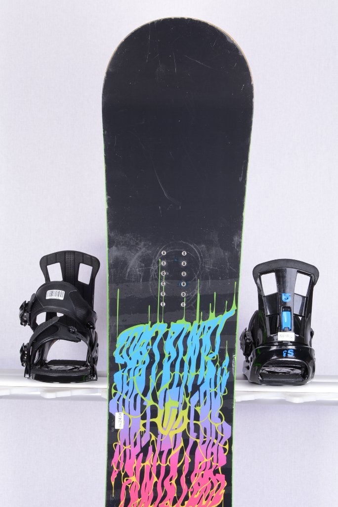 151 cm snowboard SANTA CRUZ CASE NUMBER, CAMBER, black/pink/, Sport en Fitness, Verzenden, Gebruikt, Board