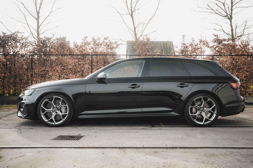 Audi RS4 Avant - 25 years edition - 470PK (bj 2025), Auto's, Audi, Automaat, Alcantara, Zwart, Adaptive Cruise Control