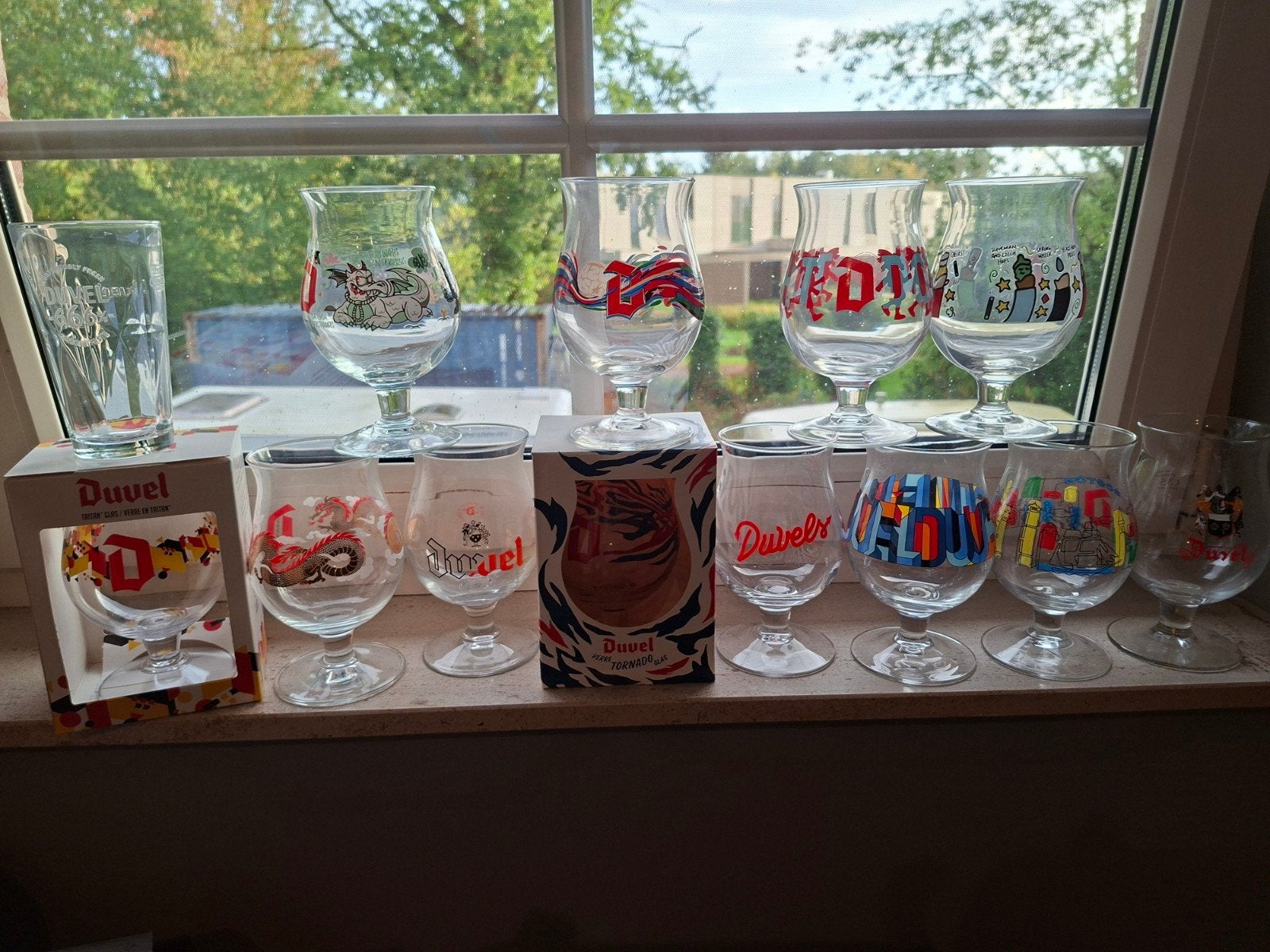 Duvelglazen, Ophalen