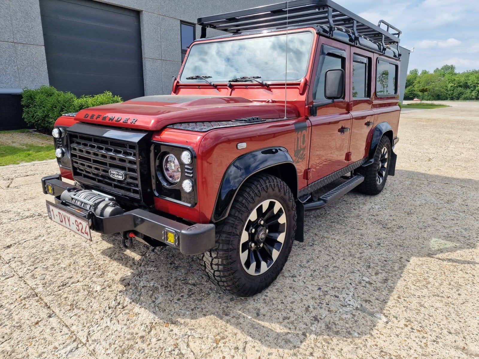 Defender 110 de 2007. FONCTIONNE AVEC UN LOOK V8, Autos, Rouge, Cuir et Alcantara, Achat, 7 places