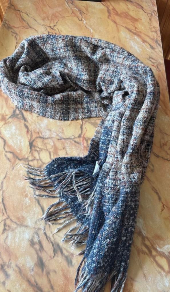 8 verschillende dames sjaals samen te koop, Ophalen of Verzenden, Gedragen, Sjaal