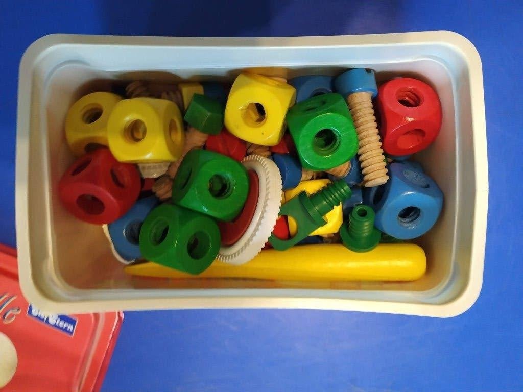 houten meccano blokken om te bouwen met vijzen, wielen enz.., Ophalen of Verzenden, Bouwen
