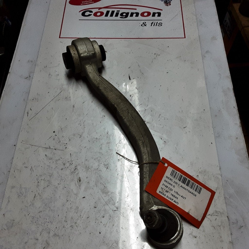 BRAS DE SUSPENSION AVANT DROIT (TRIANGLE) C (W204), Mercedes-Benz, Mevr. I. Hauben, Utilisé, Rue de l'Espoir 34 34
4030  GRIVEGNÉE, BE