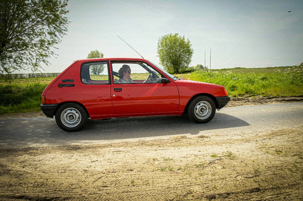 Peugeot 205 XE uit 1987 – Slechts 33.000 originele km –, Autos, Rouge, Achat, Boîte manuelle, Particulier
