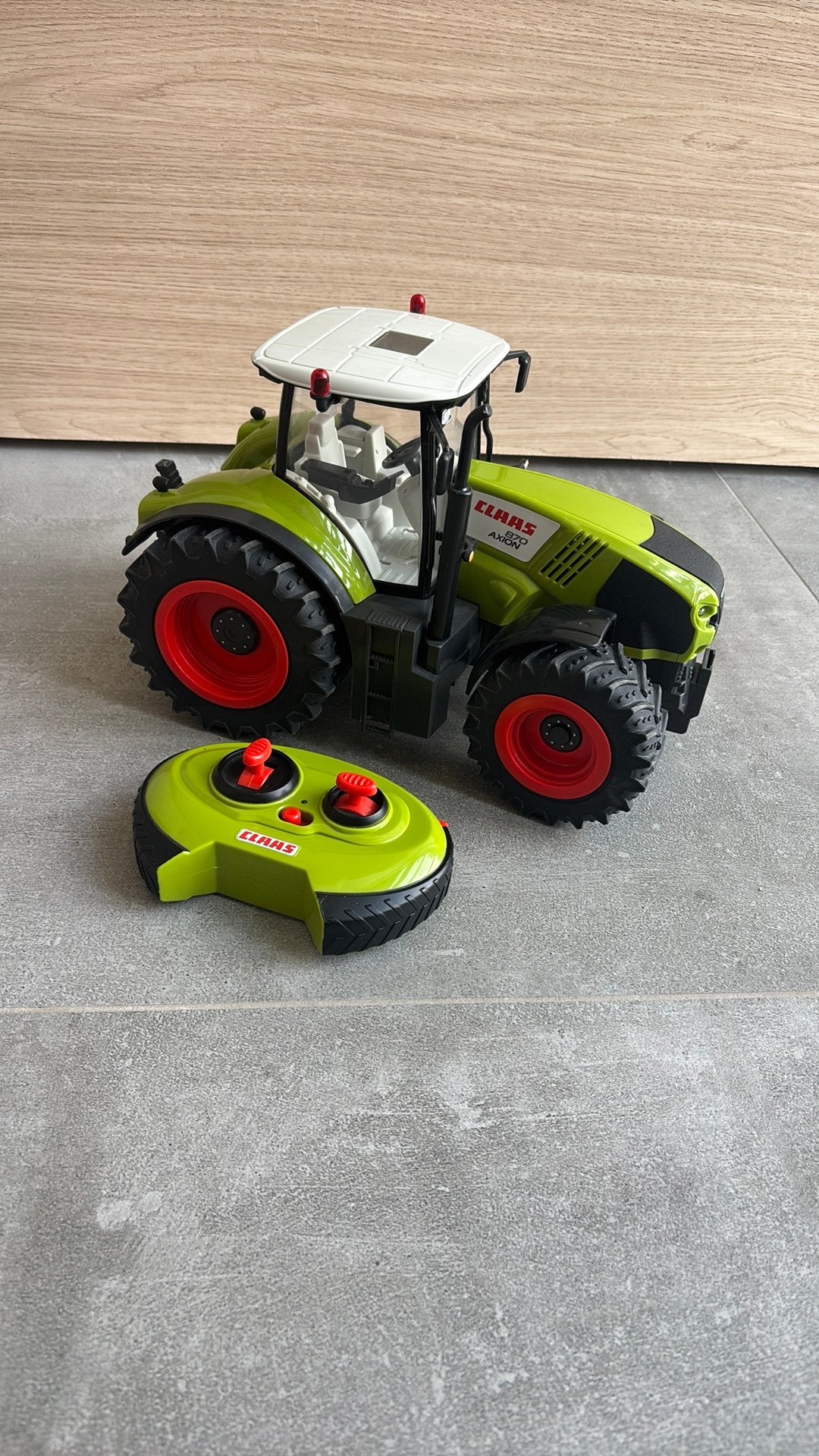 Happy People tractor Claas 870 axion met afstandsbediening, Enlèvement, Comme neuf, Télécommande