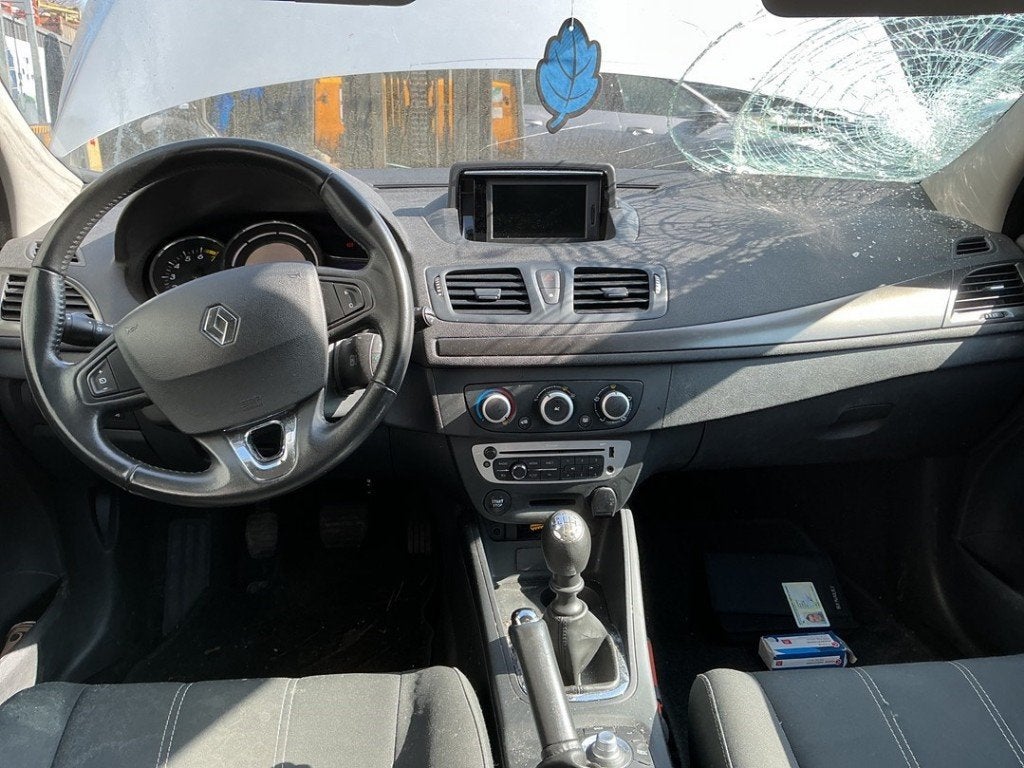 AIRBAG SET + COMPUTER Renault Megane III Berline (BZ), Gebruikt, Renault, Peter-Huppertz-Straße 5
51063  Köln, DE, Dialog.deutschland@renault.de