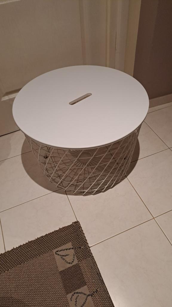 Table ikea avec rangement, Maison & Meubles, Enlèvement