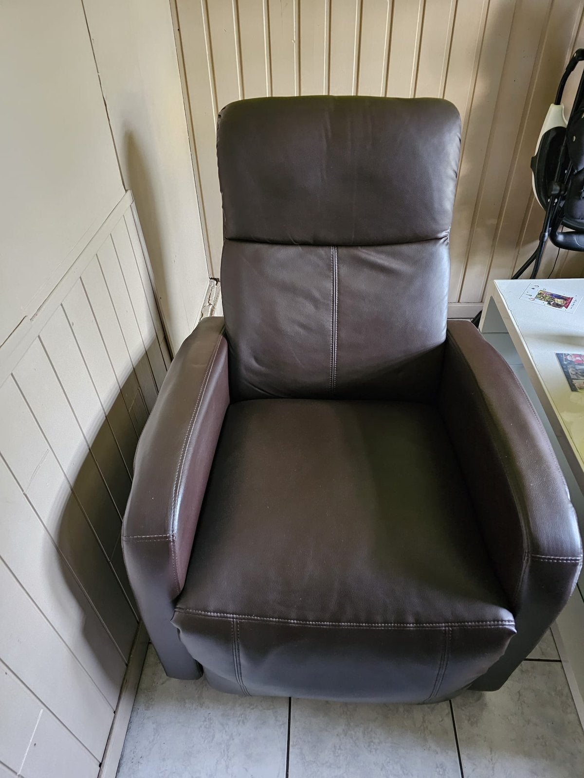 FAUTEUILS AVEC REPOSE-PIEDS RABATTABLE 20 EUROS, Enlèvement, Comme neuf