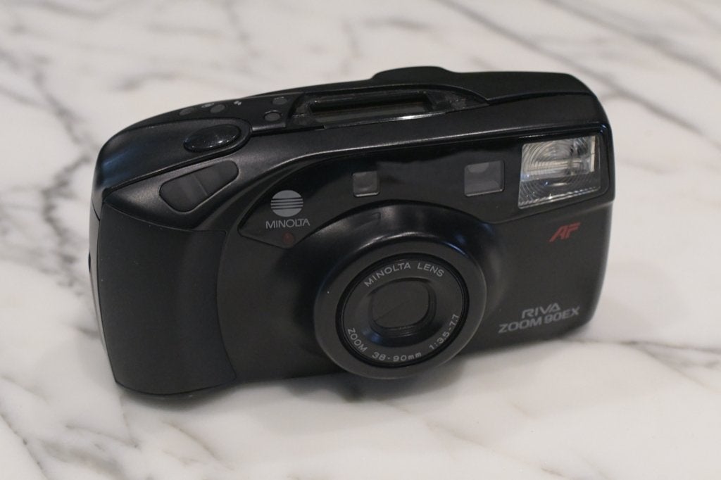 Minolta Riva Zoom 90EX 38-90mm/f3.5-7.7, Audio, Tv en Foto, Ophalen of Verzenden, Niet werkend, Compact, Minolta