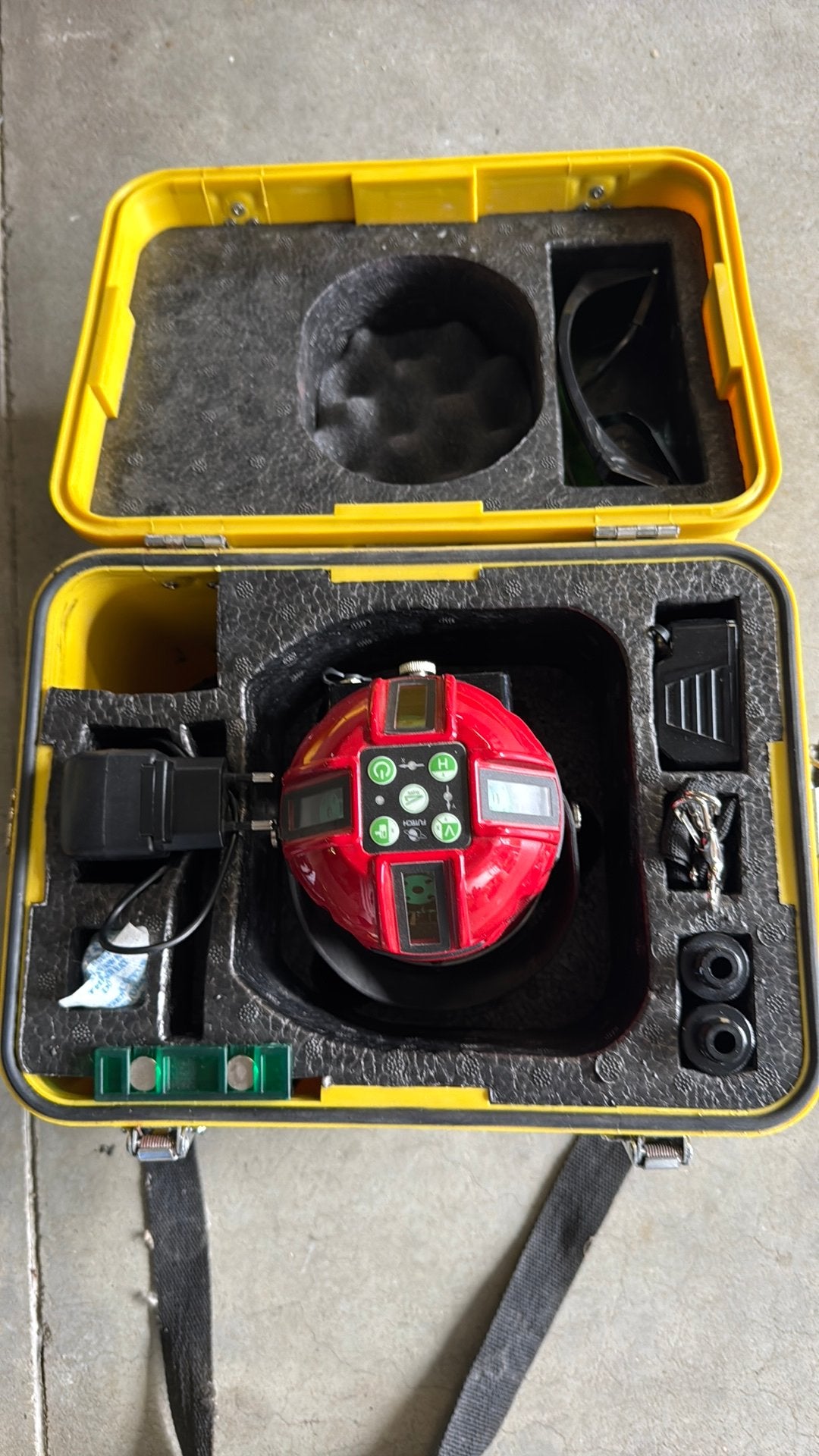 Futech kruislijnlaser met statief, Doe-het-zelf en Bouw, Ophalen of Verzenden, Zo goed als nieuw