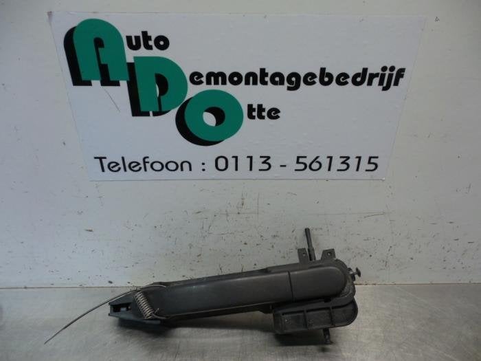 Portiergreep 4Deurs rechts-voor van een Ford Fiesta (Fiesta, Gebruikt, -, -, Ophalen of Verzenden