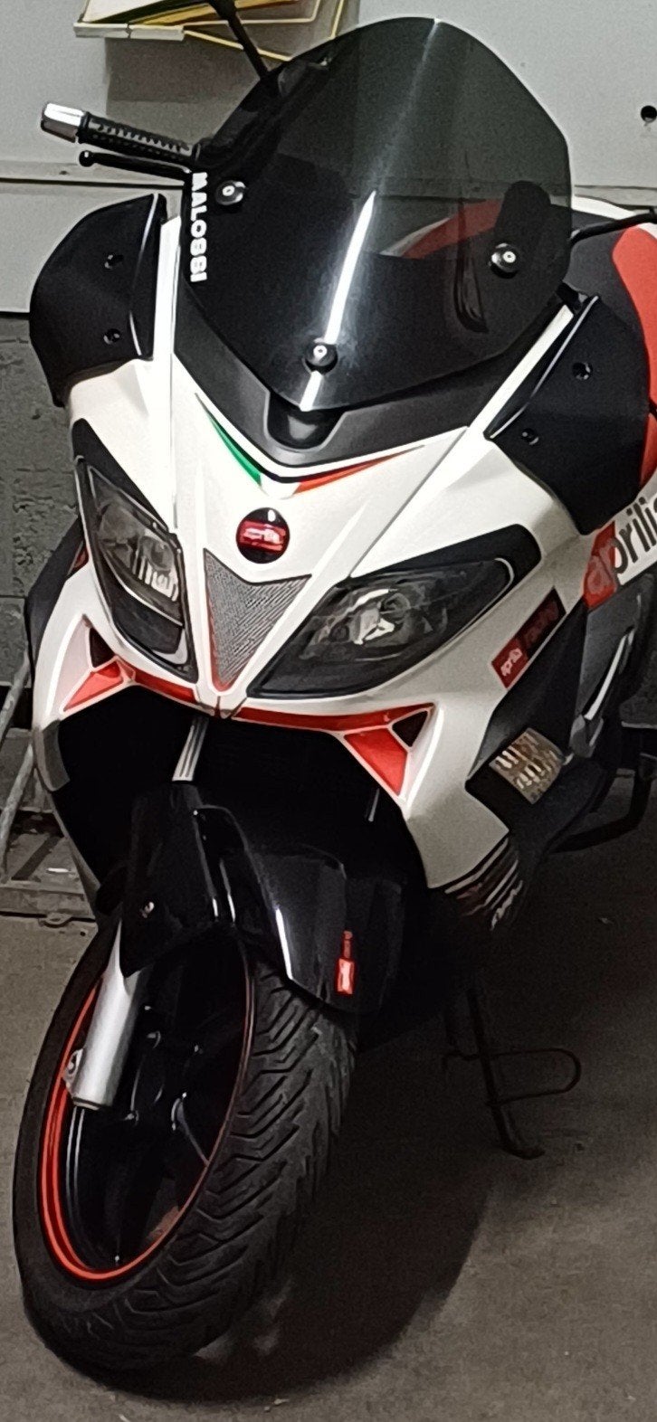 Aprillia sr max, Vélos & Vélomoteurs, Autres modèles, 125 cm³, Comme neuf