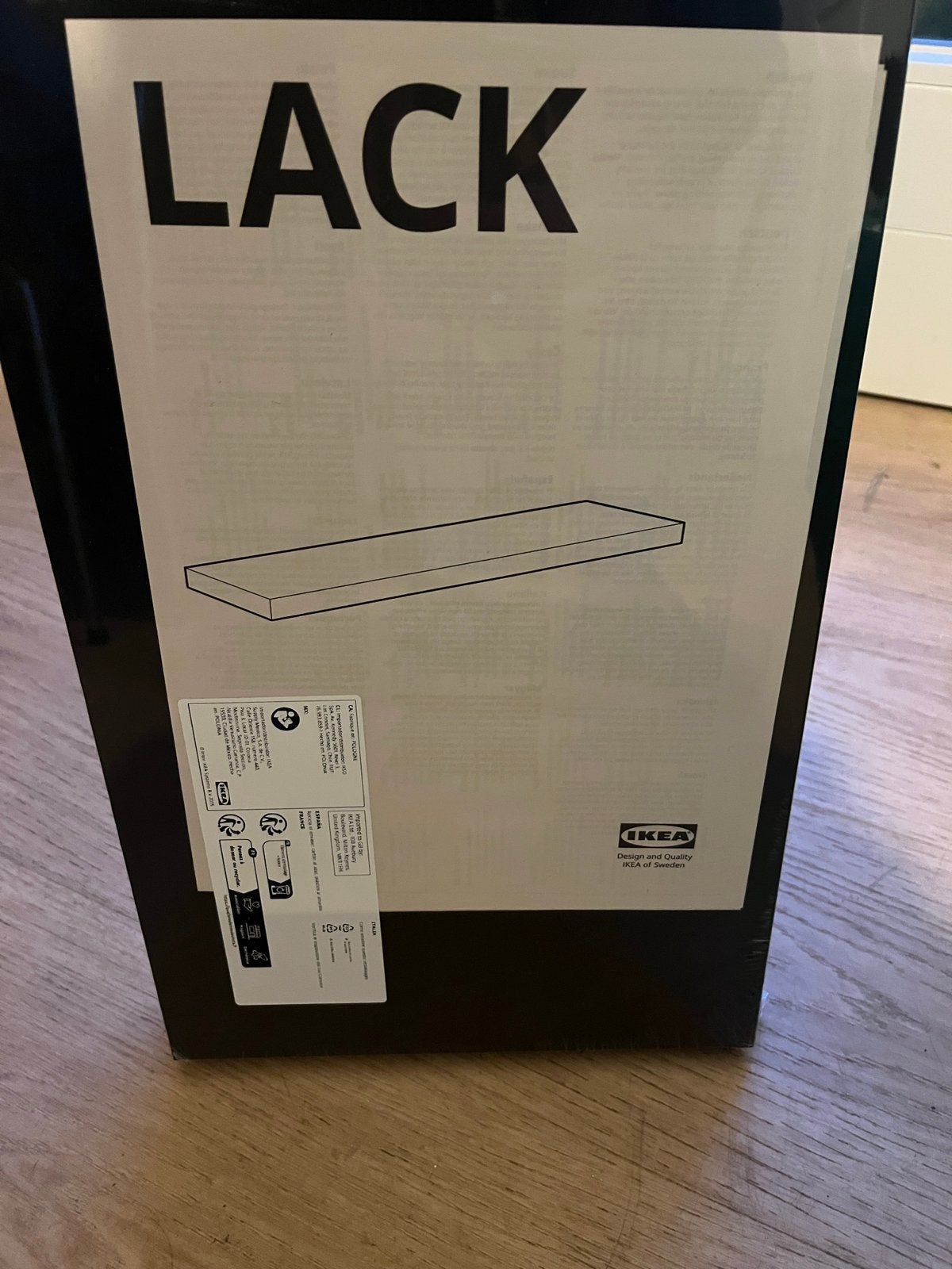 Ikea LACK plankjes, Ophalen, Zo goed als nieuw