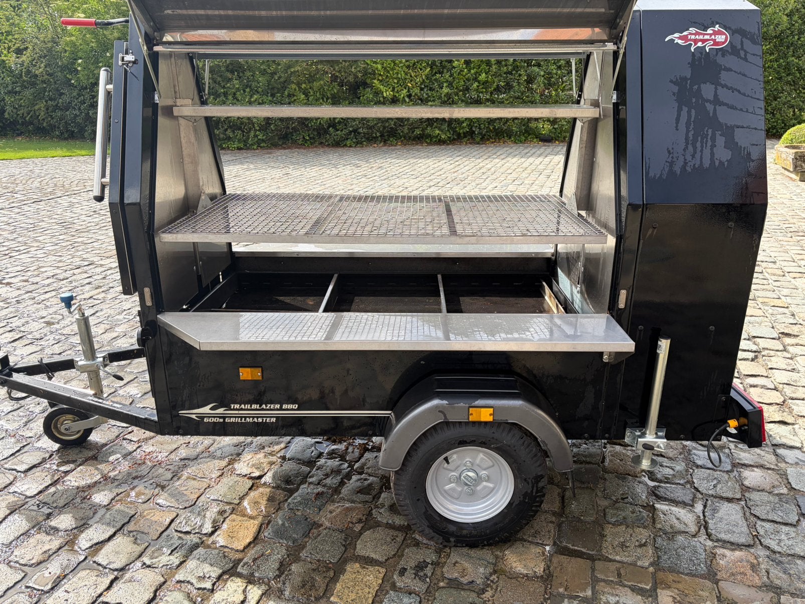Traiblaizer 600 Grillmaster BBQ Trailer, Ophalen, Zo goed als nieuw