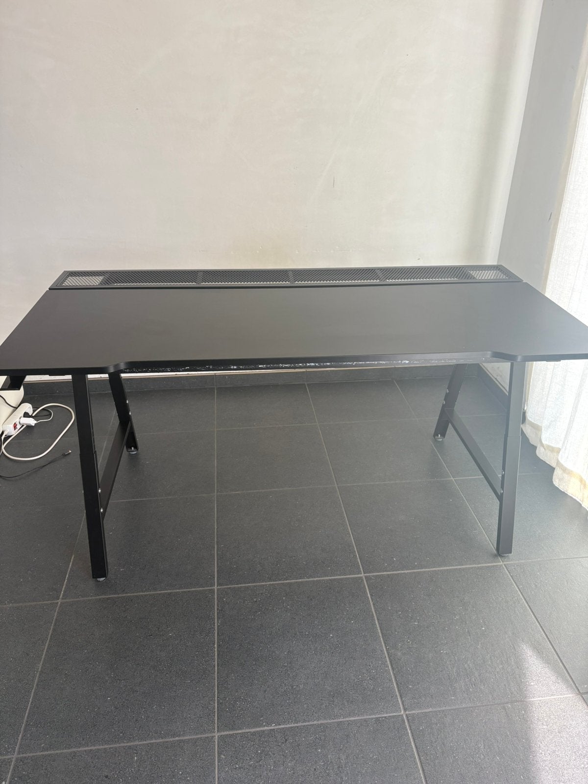 Bureau Ikea Utespelare noir, 160 cm, Bureau d'ordinateur, Utilisé, IKEA