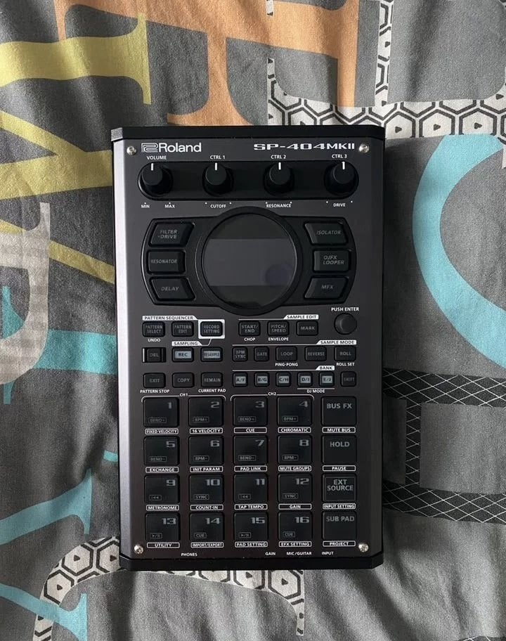Roland SP-404MK2sampler, Ophalen of Verzenden, Zo goed als nieuw, Roland, Met koffer of flightcase