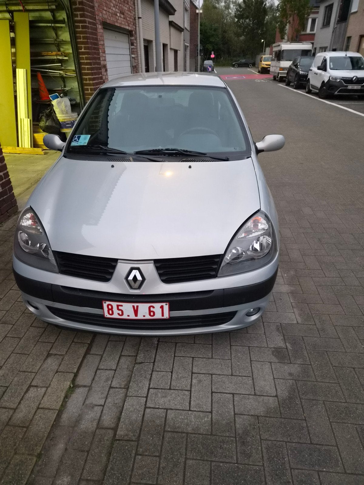 Renault Clio , benzine, Autos, Argent ou Gris, Achat, 3 portes, Essence