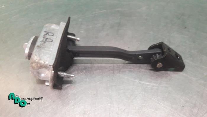 Butée 4portes arrière droite d'un Ford Focus (Focus 04-), -, 3 mois de garantie, -, -