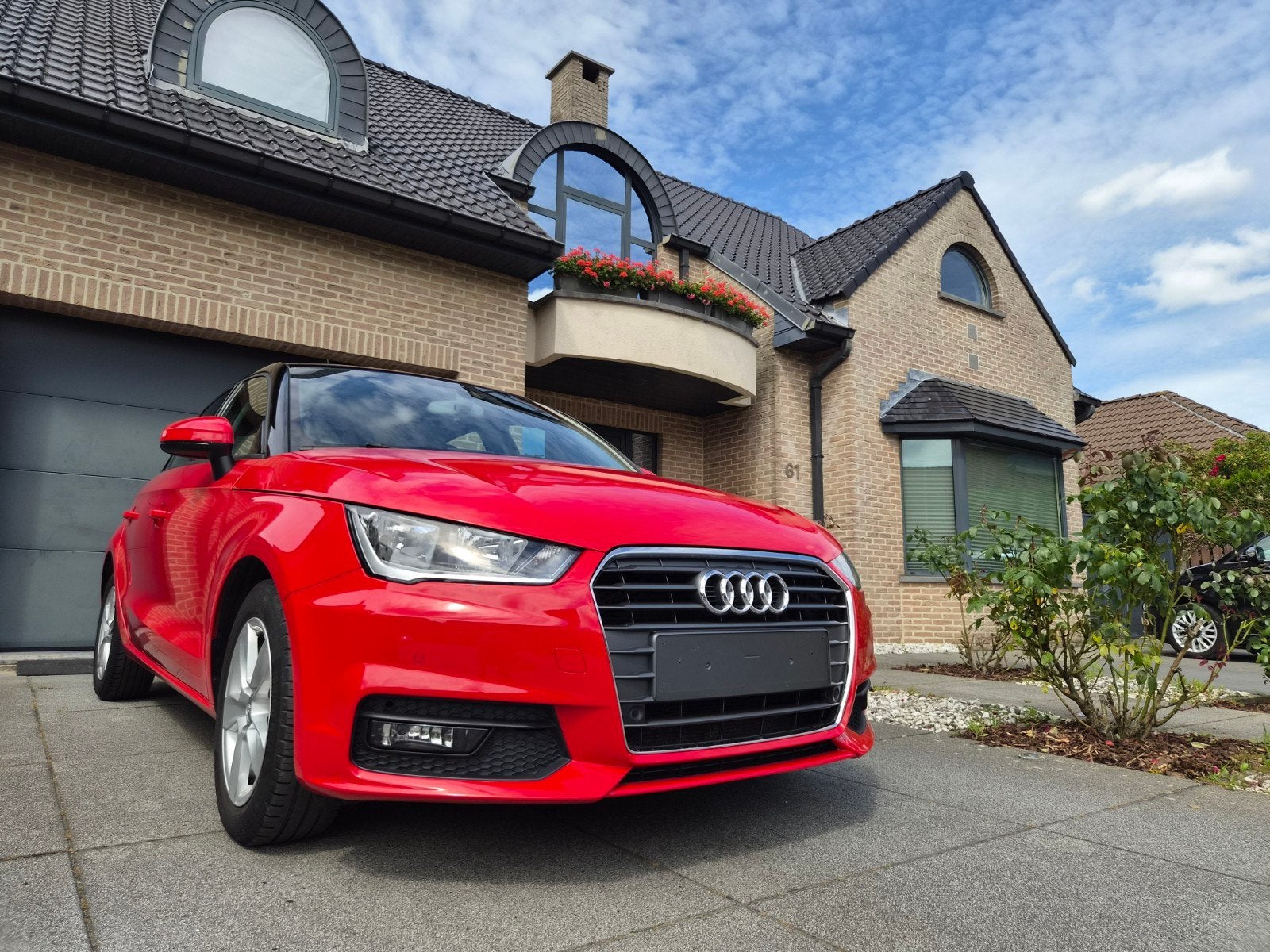 Audi A1 1.0 TFSI / NAVI / PANO DAK-TOIT / *TOP DEAL*, Autos, Audi, Rouge, Achat, A1, Euro 6