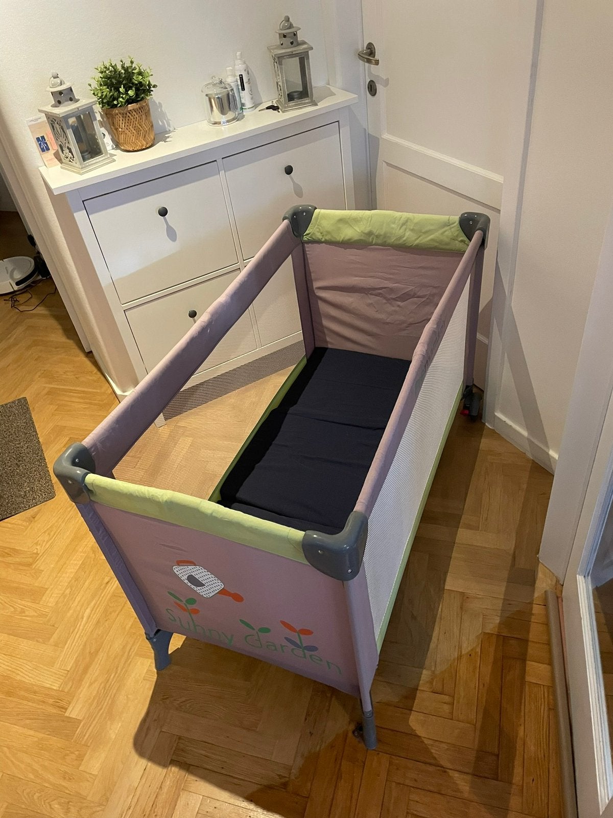 Lit de voyage pour bébé, Enfants & Bébés, Berceaux & Lits, Enlèvement, Utilisé, Lit