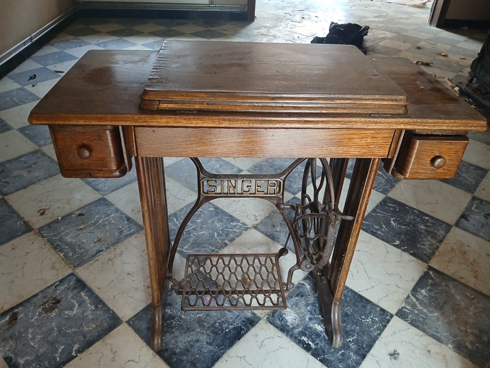 Vintage Singer naaitafel met PAVIA naaimachine, Ophalen