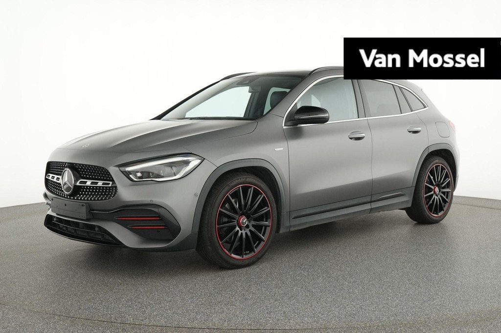 Mercedes-Benz GLA 180 d AMG Line + SPECIAL EDITION + LEDER +, Achat, Euro 6, Entreprise, 116 ch
