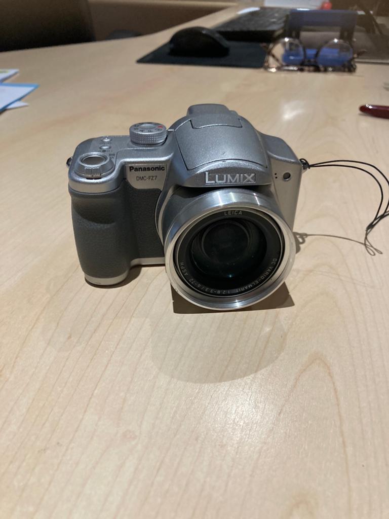 Lumix DMZ-FC7, Enlèvement, Comme neuf