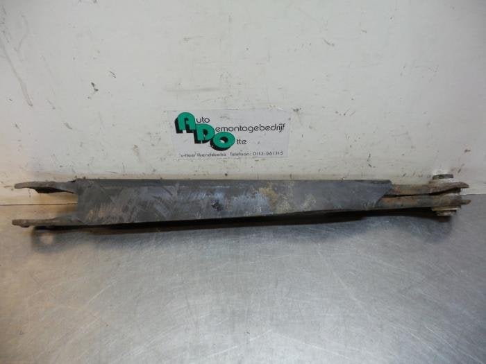 Bras de suspension arrière gauche d'un BMW 3-Serie (3-Serie, -, 3 mois de garantie, Utilisé, -