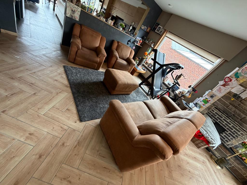 Prachtig cognackleurig salon met relaxen, Enlèvement, Utilisé