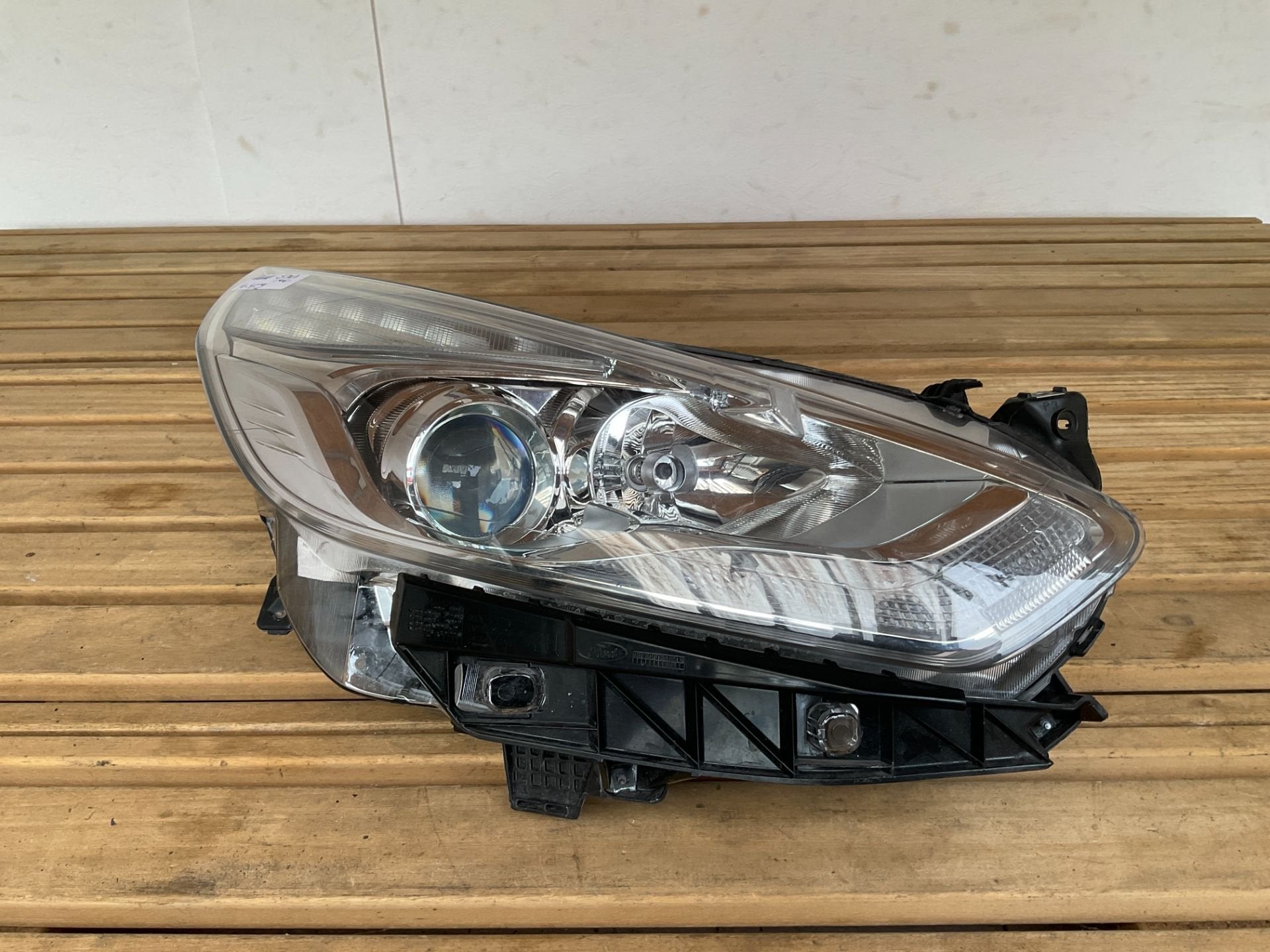Koplamp Ford Galaxy S-Max SMAX EM2B13W029JH 90076299 Droit B, Info@ford.com, Ford Motor Company, American Road 1
48126  Dearborn