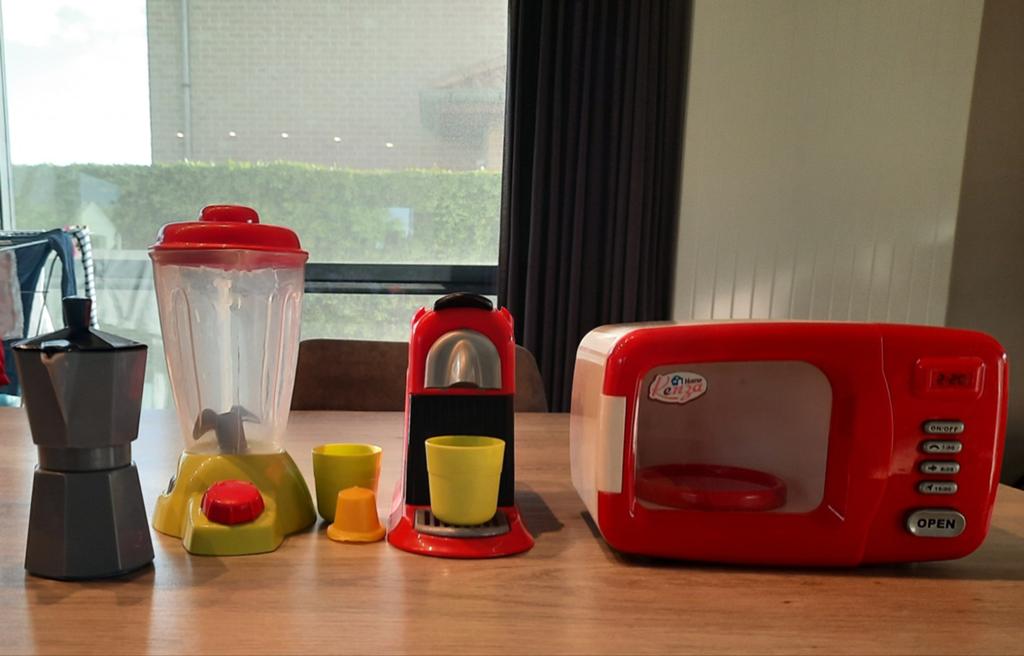 Microgolfoven, senseo, mixer en espressomaker., Enlèvement