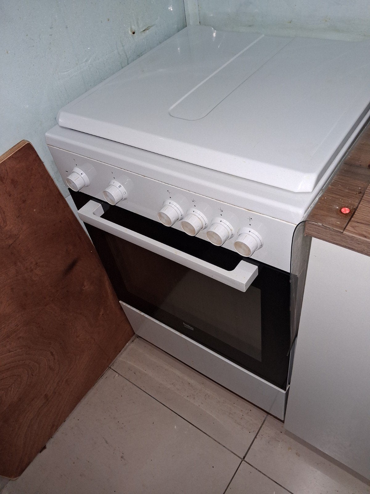Cuisinière à gaz avec four + hotte., Enlèvement