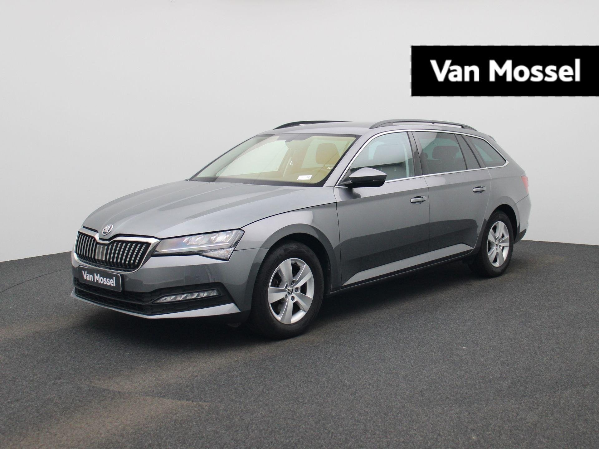 Skoda Superb Combi 1.5 TSI ACT 110kW DSG7 Ambition NAVI | CA, Auto's, Stof, Gebruikt, 4 cilinders, Automatische klimaatregeling