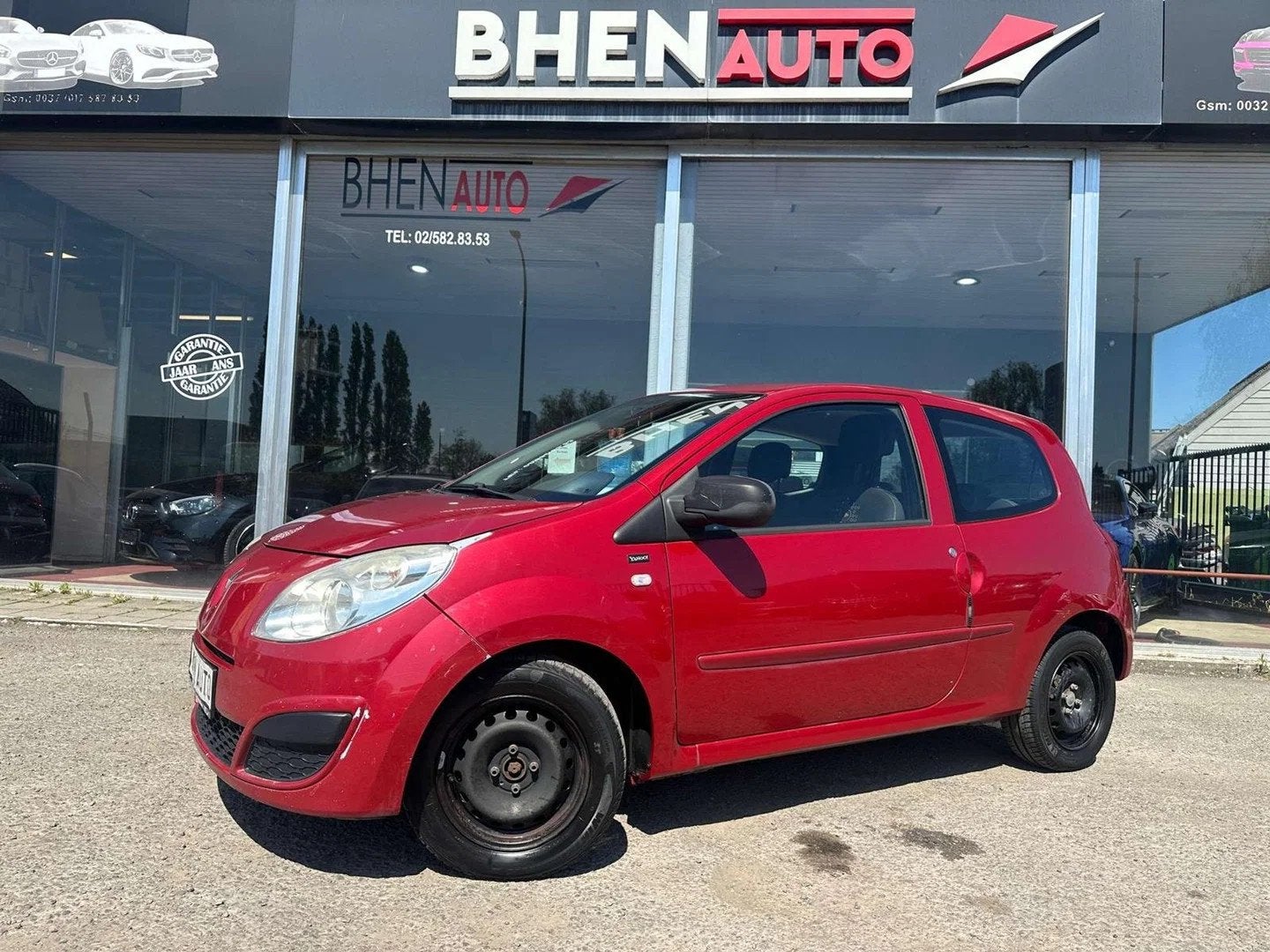 Renault Twingo 1.2i / RADIO / CLIM / BLUETOOTH / PROPRE, Auto's, Zwart, 4 cilinders, Bedrijf, https://public.car-pass.be/vhr/d46d1116-0b41-4b25-b282-f6593080cc22