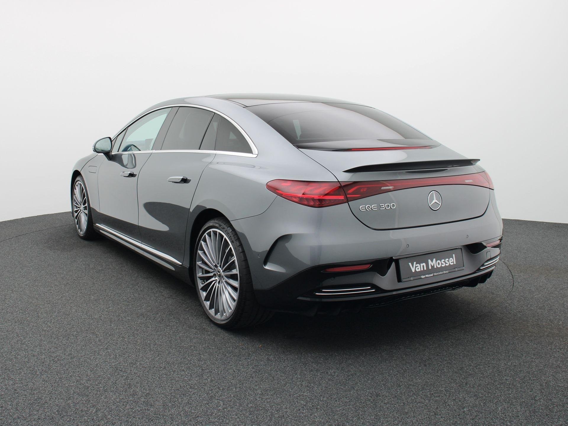 Mercedes-Benz EQE 300 Star Edition + DIGITAL LIGHT + AIRMATI, Autos, Argent ou Gris, Achat, Entreprise, 91 kWh