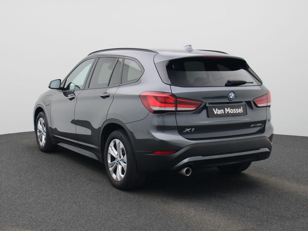 BMW X1 xDrive25e (162 kW) (automatique), Autos, Argent ou Gris, Achat, 750 kg, Entreprise