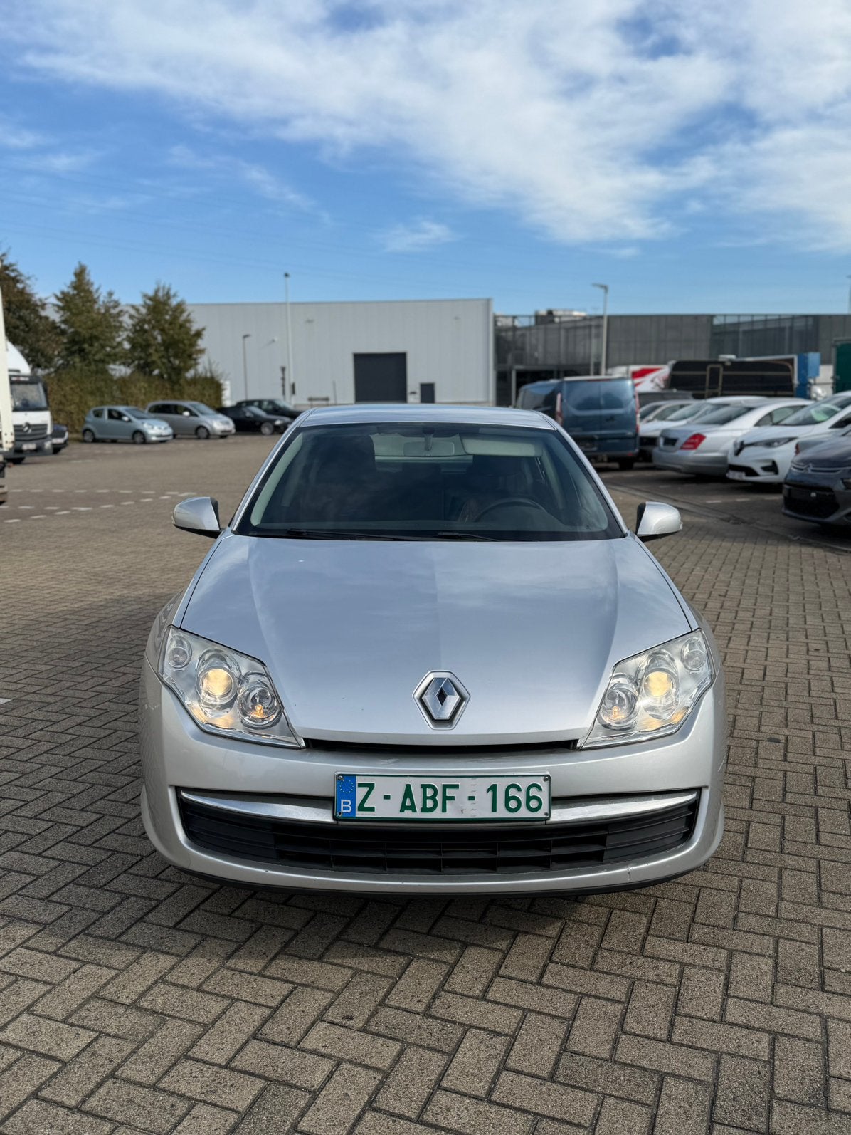 Renault Laguna 1.6 Benzine / Eerste eig / Airco / Gekeurd, Auto's, Voorwielaandrijving, Stof, 4 cilinders, https://public.car-pass.be/vhr/77e0f970-bc8a-4744-9b5e-344ce2a36a67
